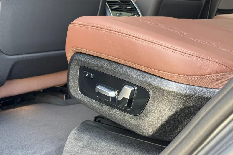 BMW X7 (Seria X) din 2025 cu 12.000 km - oferta BMW226601 - foto 19