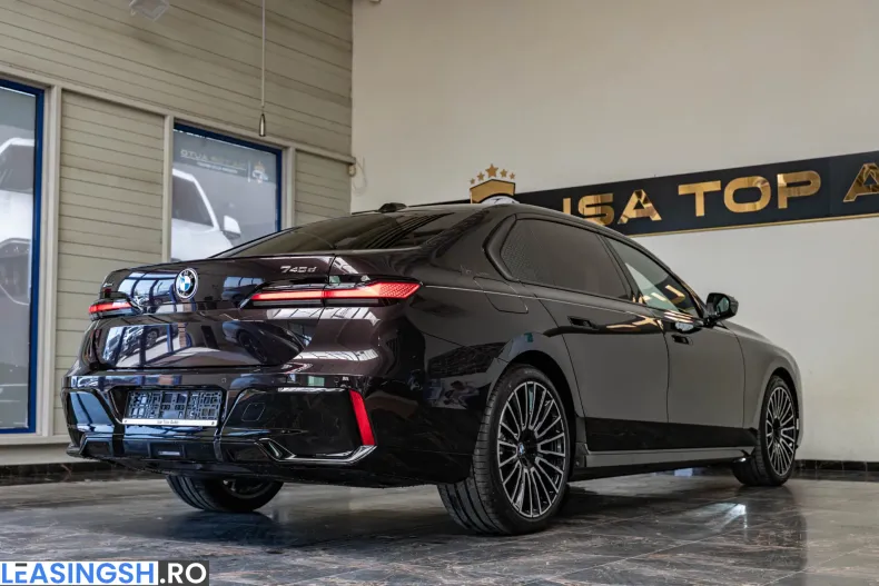 BMW 740d (Seria 7) din 2026 cu 24 km - oferta BMW226632 - foto 4