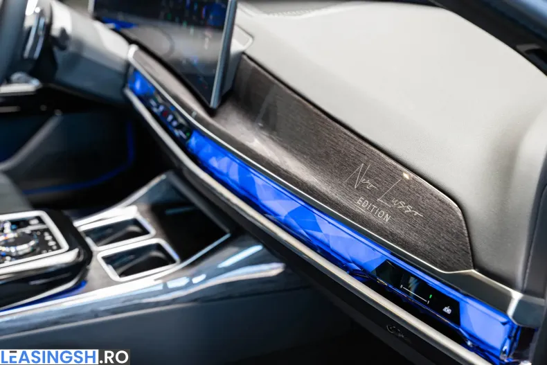 BMW 740d (Seria 7) din 2026 cu 24 km - oferta BMW226632 - foto 11