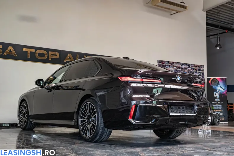 BMW 740d (Seria 7) din 2026 cu 24 km - oferta BMW226632 - foto 17