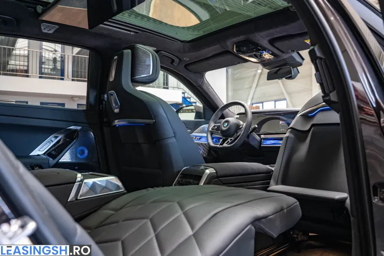 BMW 740d (Seria 7) din 2026 cu 24 km - oferta BMW226632 - foto 27