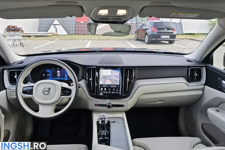 Volvo XC60 din 2024 cu 24.500 km - oferta VOL226647 - foto 12