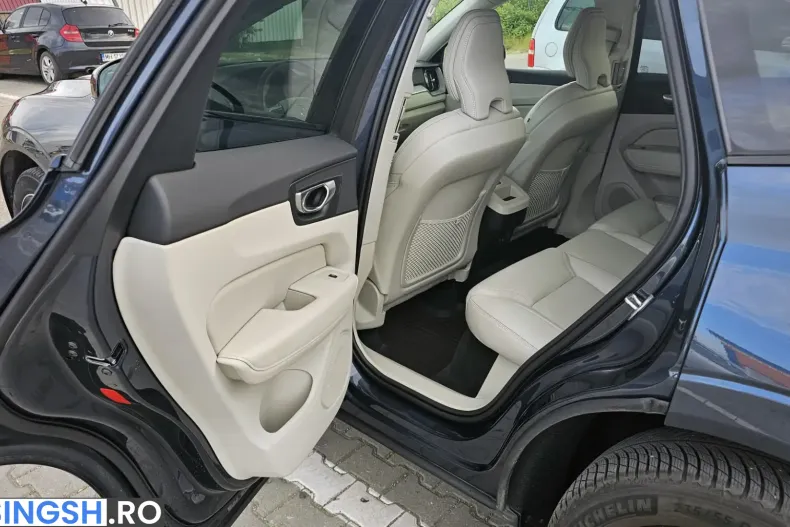Volvo XC60 din 2024 cu 24.500 km - oferta VOL226647 - foto 17