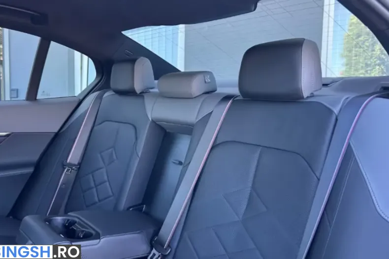 BMW 530 (Seria 5) din 2026 cu 51 km - oferta BMW226648 - foto 7