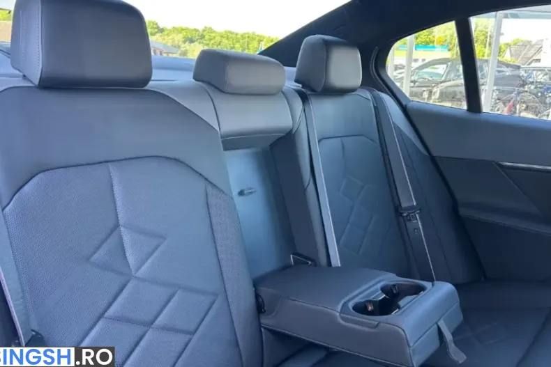 BMW 530 (Seria 5) din 2026 cu 51 km - oferta BMW226648 - foto 11