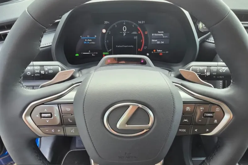 Lexus LBX din 2025 cu 3.500 km - oferta LEX226650 - foto 10