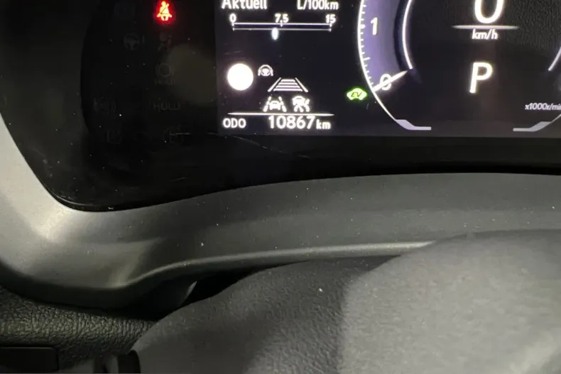 Lexus LBX din 2025 cu 10.900 km - oferta LEX226651 - foto 12