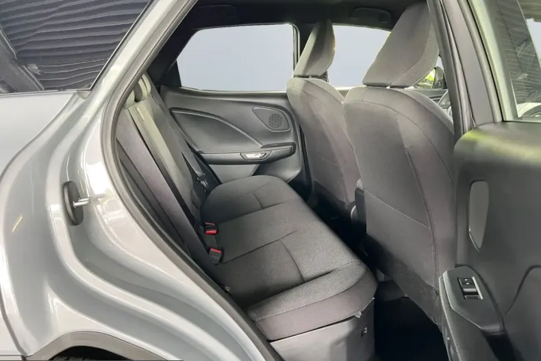 Lexus LBX din 2025 cu 10.900 km - oferta LEX226651 - foto 17