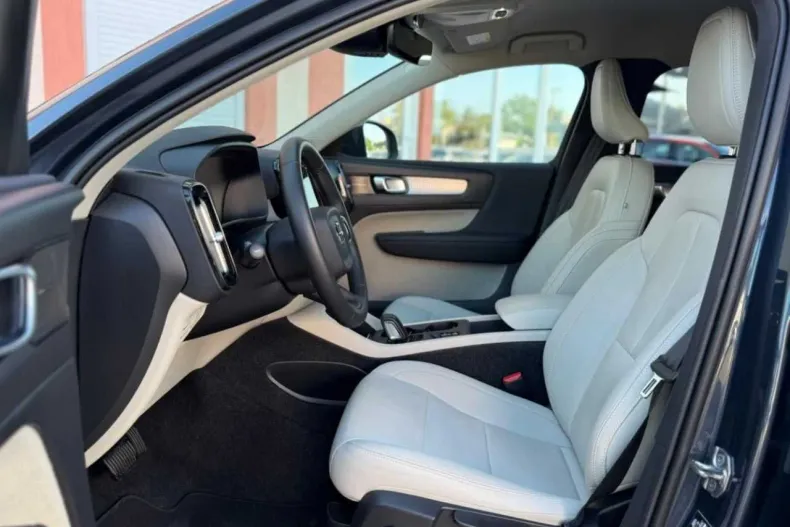 Volvo XC40 din 2020 cu 101.000 km - oferta VOL226659 - foto 16