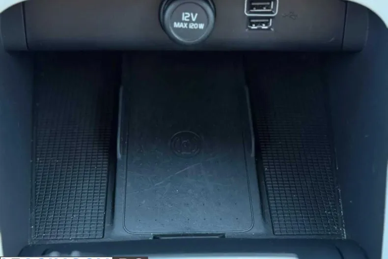 Volvo XC40 din 2020 cu 101.000 km - oferta VOL226659 - foto 24