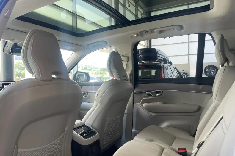 Volvo XC90 din 2025 cu 2.000 km - oferta VOL226664 - foto 14
