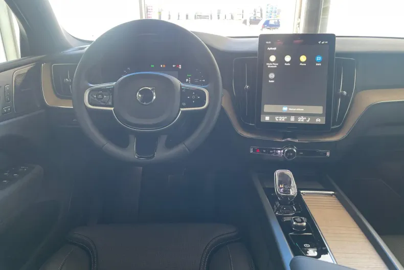 Volvo XC60 din 2026 cu 9 km - oferta VOL226666 - foto 12