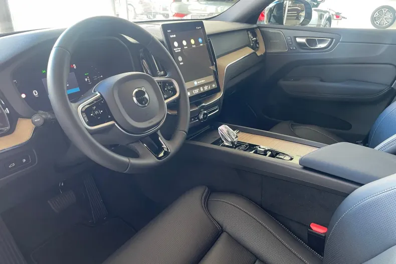 Volvo XC60 din 2026 cu 9 km - oferta VOL226666 - foto 15