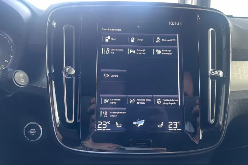 Volvo XC40 din 2021 cu 64.000 km - oferta VOL226669 - foto 13