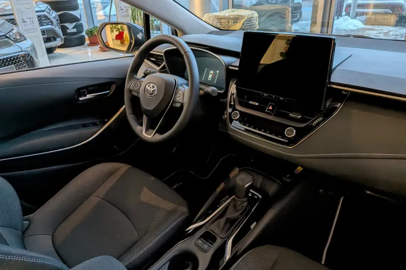 Toyota Corolla din 2025 cu 10 km - oferta TOY226671 - foto 11