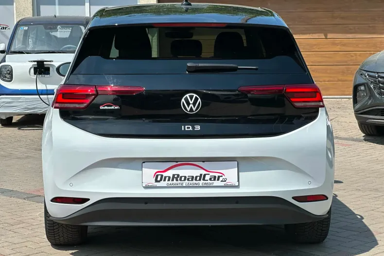 Volkswagen ID.3 din 2023 cu 18.218 km - oferta VOL226672 - foto 10
