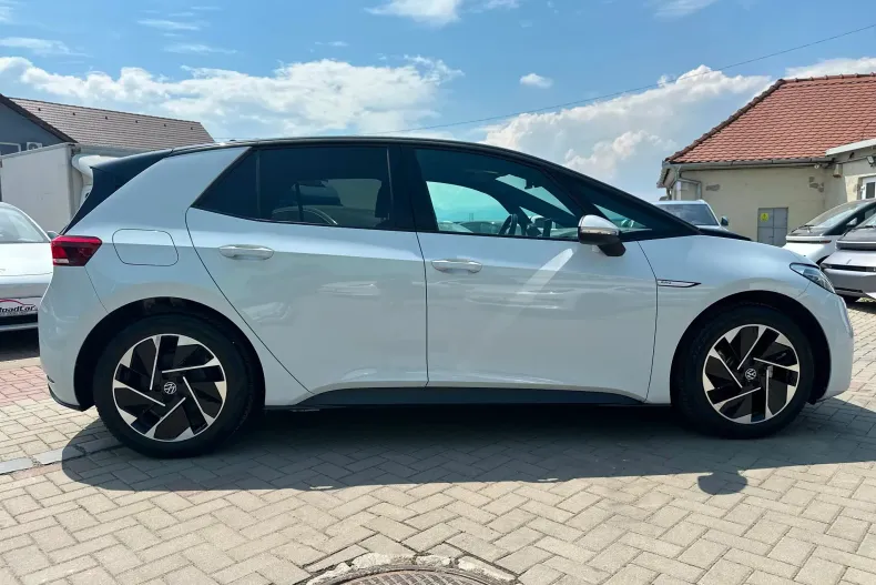 Volkswagen ID.3 din 2023 cu 18.218 km - oferta VOL226672 - foto 11