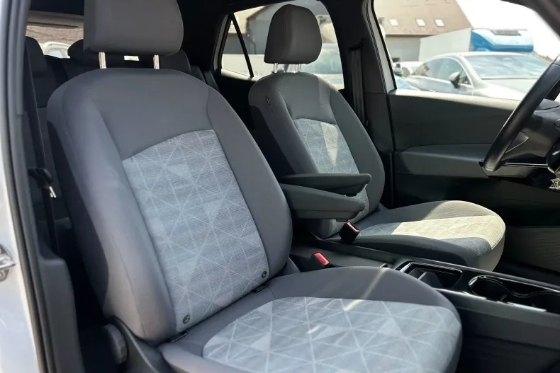Volkswagen ID.3 din 2023 cu 18.218 km - oferta VOL226672 - foto 16
