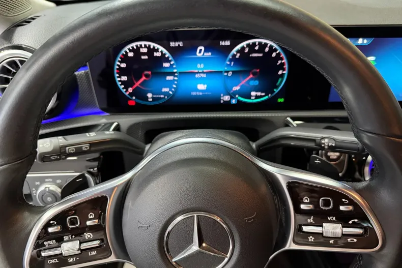 Mercedes-Benz A 250 (Clasa A) din 2022 cu 65.794 km - oferta MER226684 - foto 11