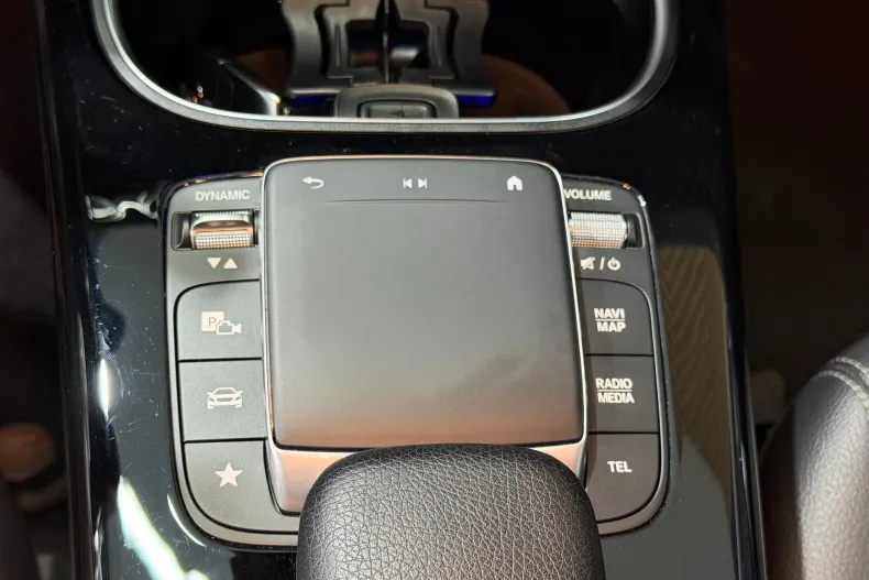 Mercedes-Benz A 250 (Clasa A) din 2022 cu 65.794 km - oferta MER226684 - foto 18