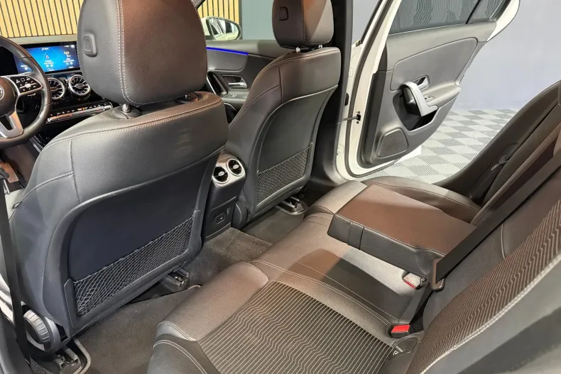Mercedes-Benz A 250 (Clasa A) din 2022 cu 65.794 km - oferta MER226684 - foto 21