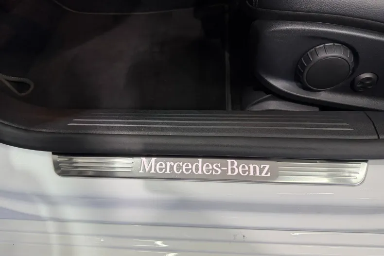 Mercedes-Benz A 250 (Clasa A) din 2022 cu 65.794 km - oferta MER226684 - foto 30