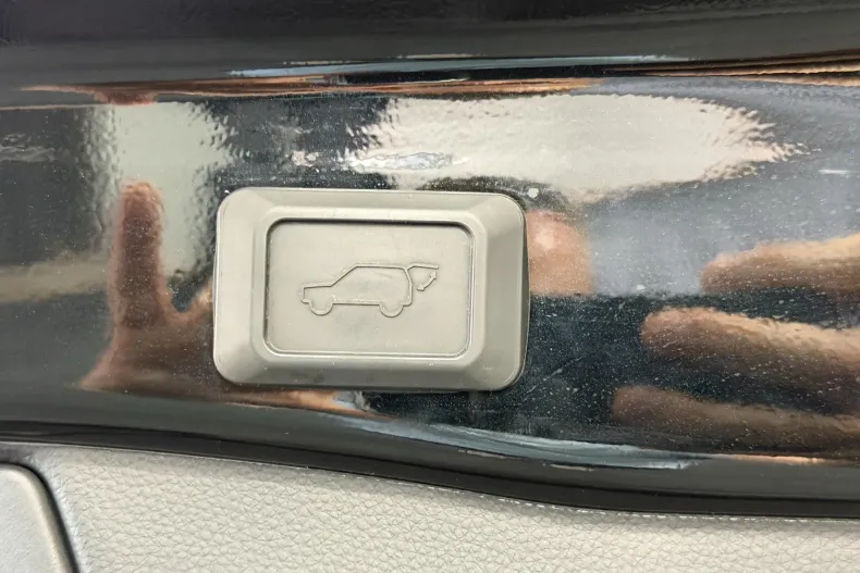 Toyota RAV4 din 2022 cu 141.195 km - oferta TOY226685 - foto 33