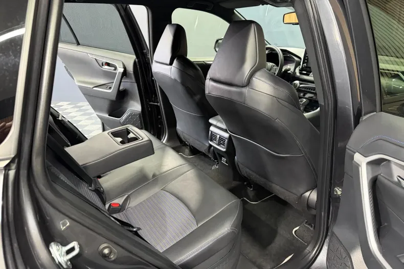 Toyota RAV4 din 2022 cu 136.180 km - oferta TOY226687 - foto 16