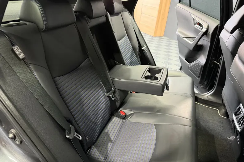 Toyota RAV4 din 2022 cu 136.180 km - oferta TOY226687 - foto 18