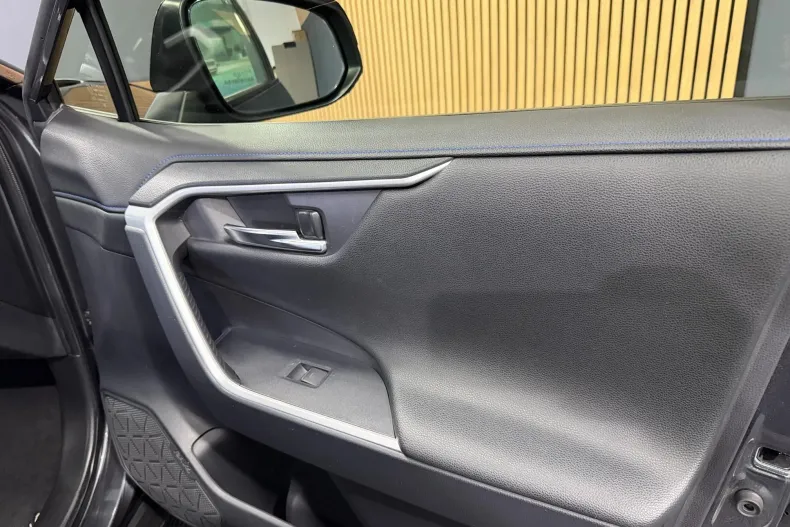 Toyota RAV4 din 2022 cu 136.180 km - oferta TOY226687 - foto 19