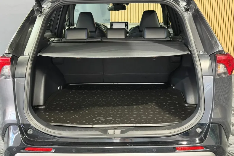 Toyota RAV4 din 2022 cu 136.180 km - oferta TOY226687 - foto 24