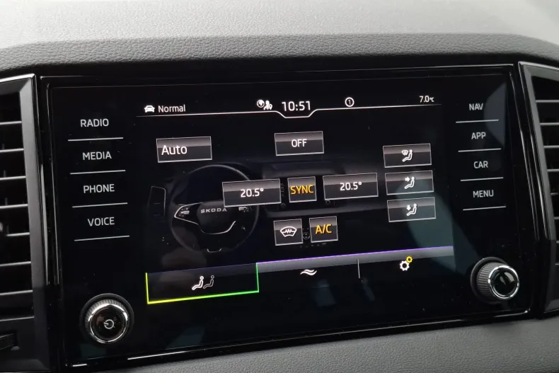 Skoda Karoq din 2025 cu 9.500 km - oferta SKO226697 - foto 13