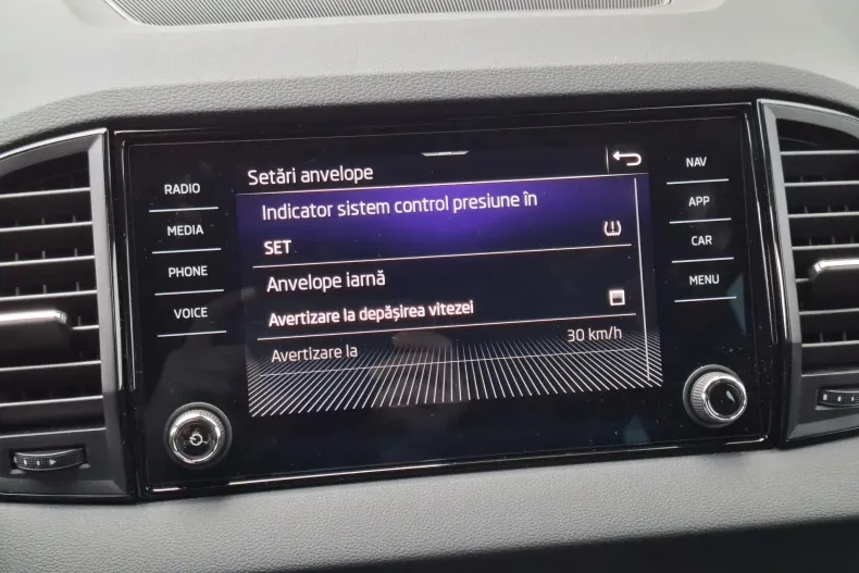 Skoda Karoq din 2025 cu 9.500 km - oferta SKO226697 - foto 26
