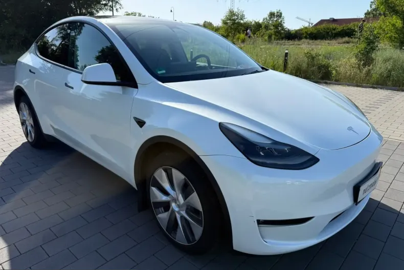 Tesla Model Y din 2024 cu 42.720 km - oferta TES226701 - foto 6