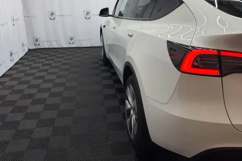 Tesla Model Y din 2023 cu 59.170 km - oferta TES226702 - foto 7