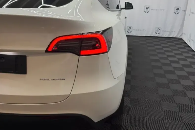 Tesla Model Y din 2023 cu 59.170 km - oferta TES226702 - foto 8