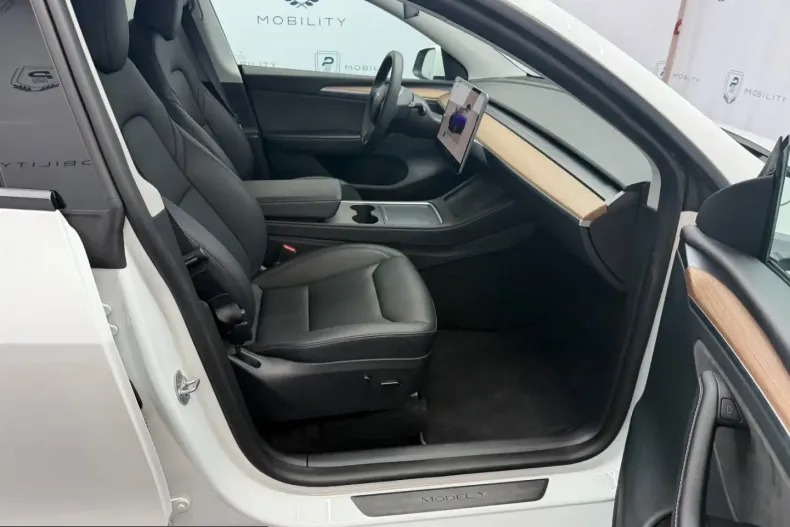 Tesla Model Y din 2023 cu 59.170 km - oferta TES226702 - foto 16