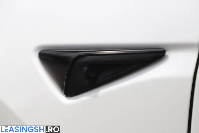 Tesla Model Y din 2023 cu 56.400 km - oferta TES226704 - foto 9