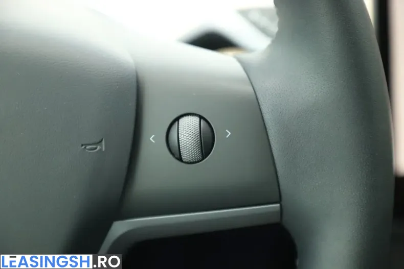 Tesla Model Y din 2023 cu 56.400 km - oferta TES226704 - foto 23