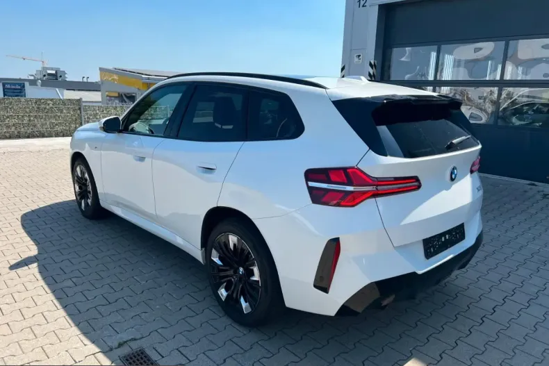 BMW X3 (Seria X) din 2025 cu 10.200 km - oferta BMW226708 - foto 8