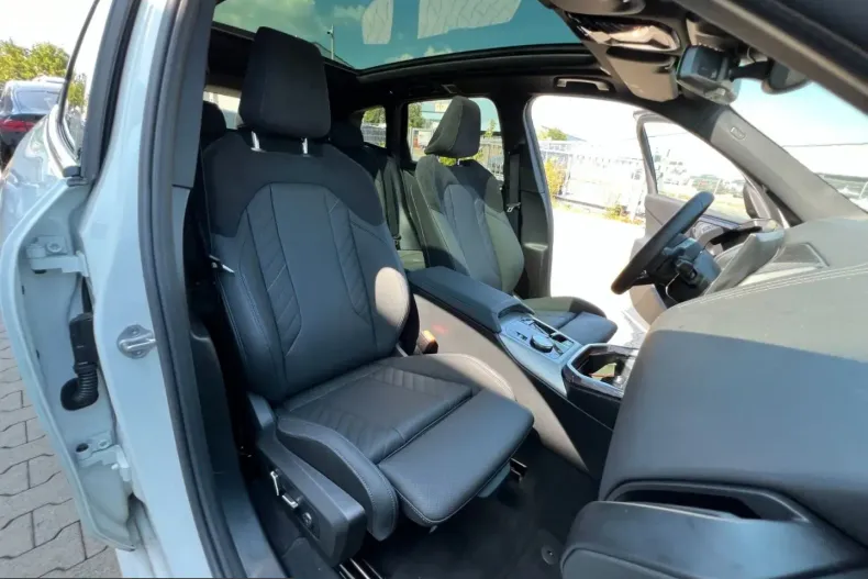 BMW X3 (Seria X) din 2025 cu 10.200 km - oferta BMW226708 - foto 34