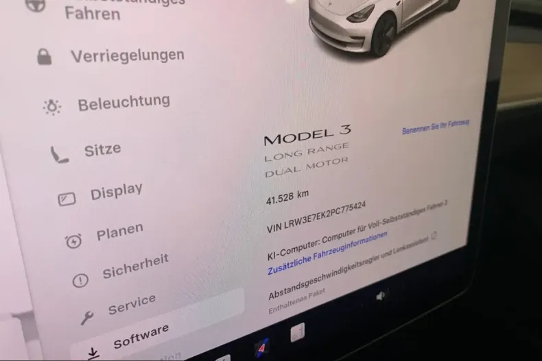 Tesla Model 3 din 2023 cu 41.525 km - oferta TES226709 - foto 11