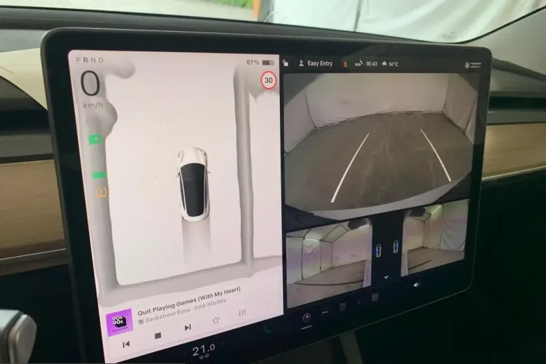 Tesla Model 3 din 2023 cu 41.525 km - oferta TES226709 - foto 13