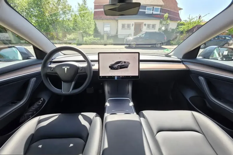 Tesla Model 3 din 2023 cu 15.226 km - oferta TES226711 - foto 14