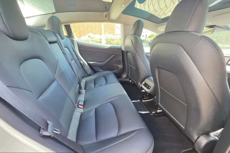 Tesla Model 3 din 2023 cu 15.226 km - oferta TES226711 - foto 18