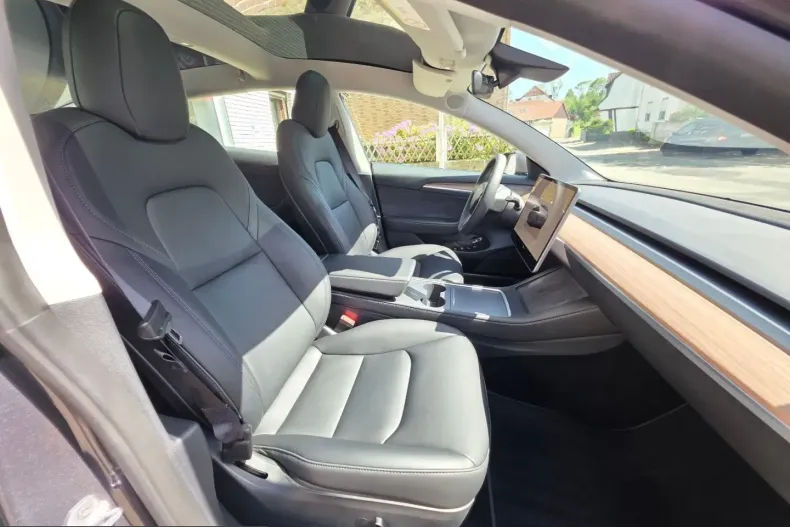 Tesla Model 3 din 2023 cu 15.226 km - oferta TES226711 - foto 19