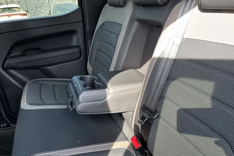 Volkswagen Amarok din 2025 cu 8.000 km - oferta VOL226714 - foto 14