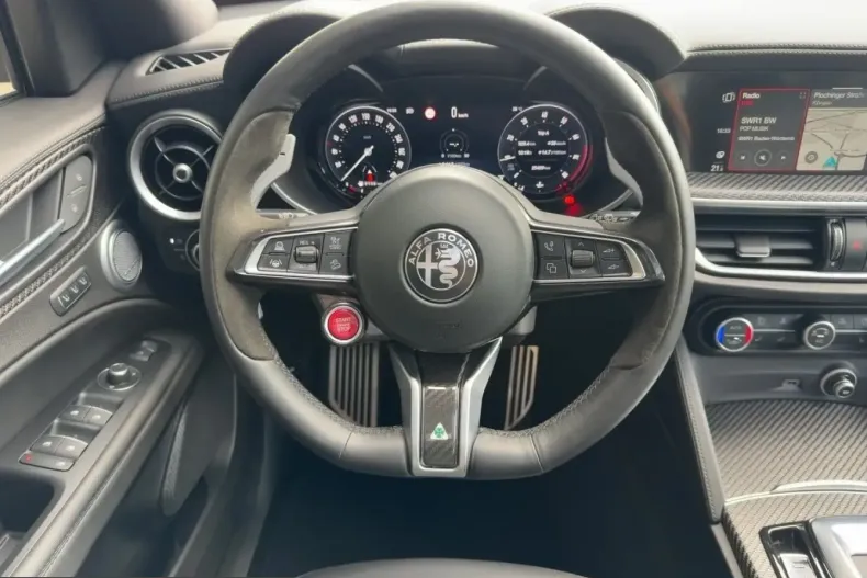 Alfa Romeo Stelvio din 2024 cu 25.428 km - oferta ALF226716 - foto 9