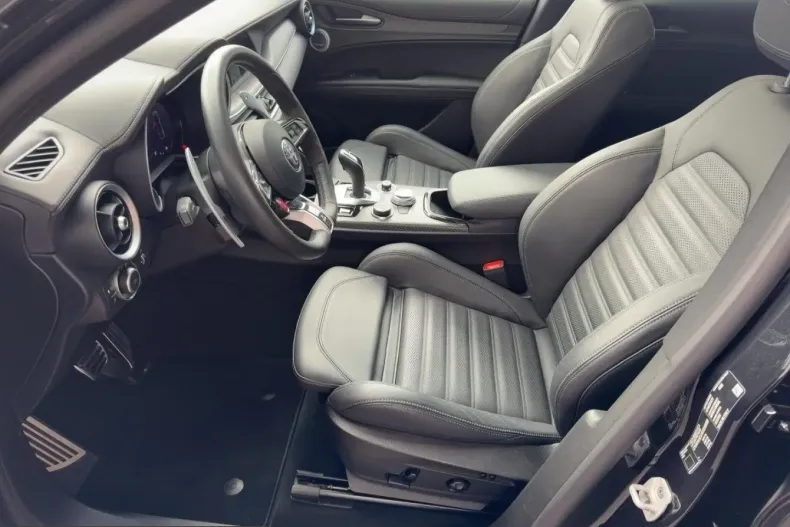 Alfa Romeo Stelvio din 2024 cu 25.428 km - oferta ALF226716 - foto 11
