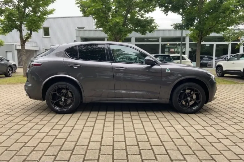 Alfa Romeo Stelvio din 2024 cu 16.643 km - oferta ALF226717 - foto 3
